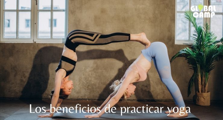 practicar yoga